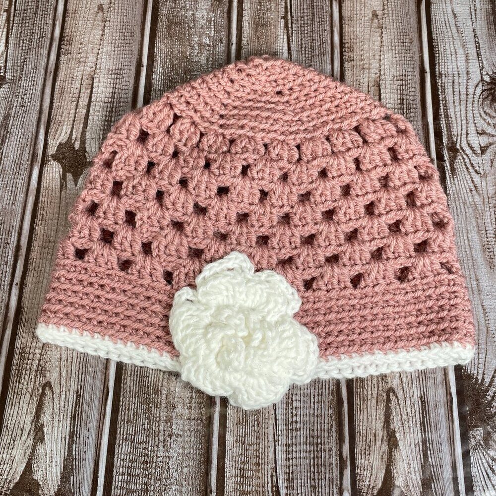 Handmade Mauve White Women Flower Soft Crocheted Beanie Hat USA NEW - Picture 5 of 7